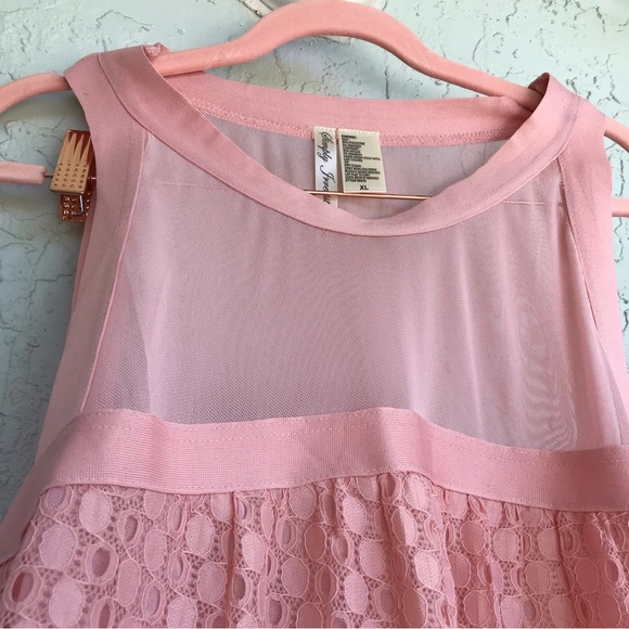 🦄 Pink Sheer Textured Tank Top - Picture 2 of 3